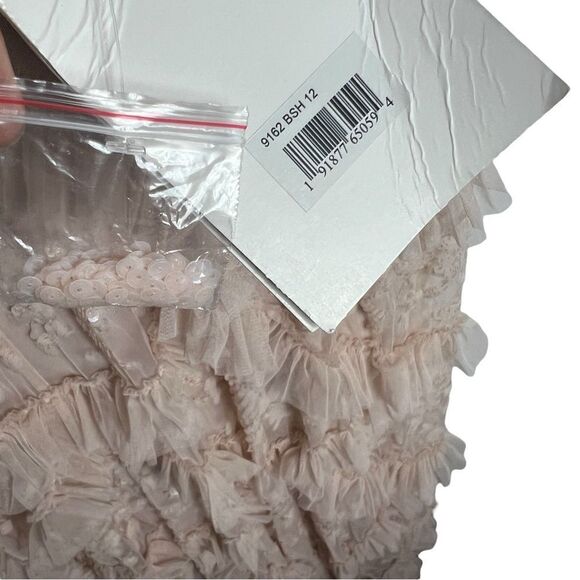 Mac Duggal WMNS 12 Blush Sequined Scallop Ruffle Tiered V Neck Gown Flirty Fun - Picture 4 of 12